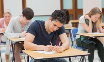 Studenten die examens afleggen