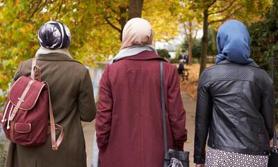 Vrouwen met hoofddoek (c: iStock)
