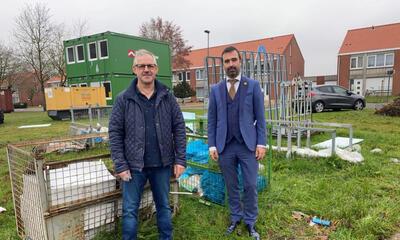 Koen Daniëls en Dirk Steenssens bij de werken