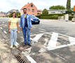 Koen Daniëls en Lauren Van Guyse bij fietspad Potterstraat